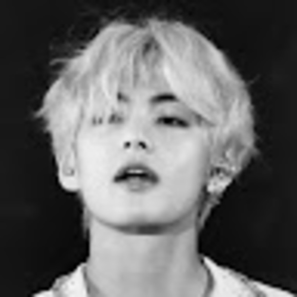 Meet your Posher, Christina - Picture 1 of 1